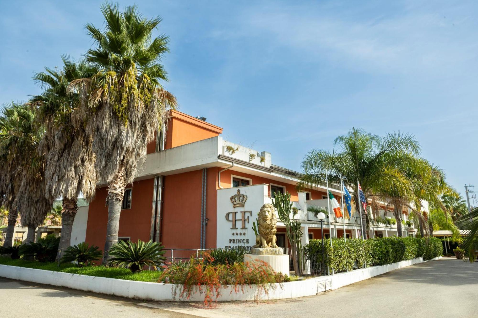 Prince Franklyn Hotel Santa Maria di Castellabate Exterior foto